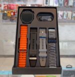 strapes and open box